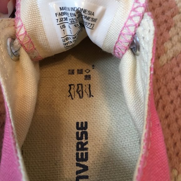 Toddler Girls size 7 pink Converse - Picture 4 of 5